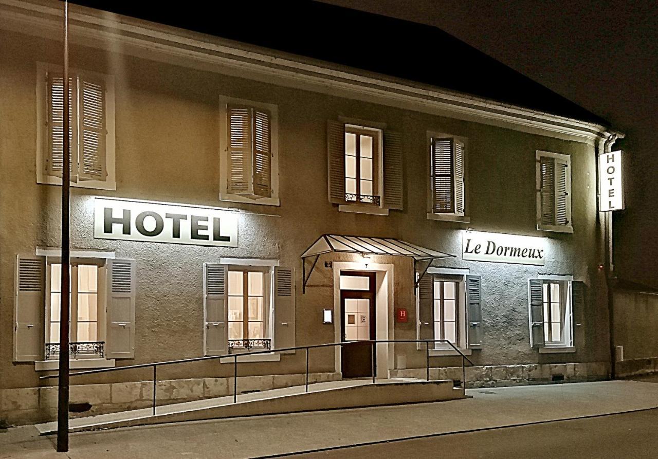 Hotel Le Dormeux Mehun-sur-Yevre Dış mekan fotoğraf