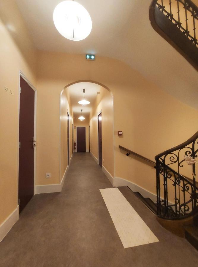 Hotel Le Dormeux Mehun-sur-Yevre Dış mekan fotoğraf