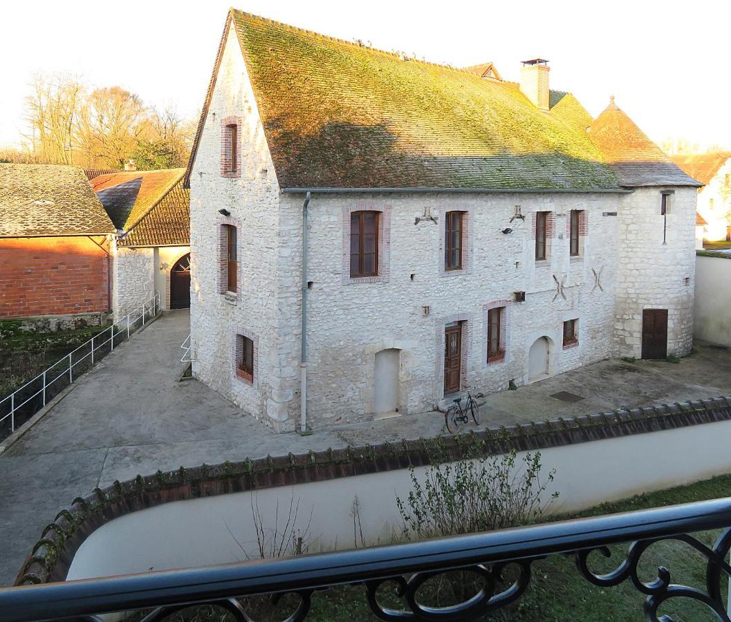 Hotel Le Dormeux Mehun-sur-Yevre Dış mekan fotoğraf